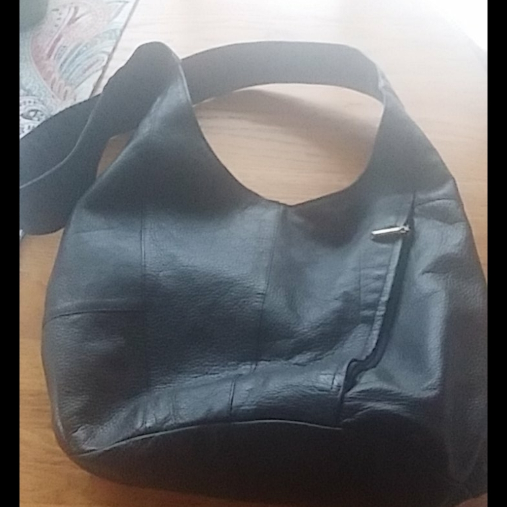 Shveta Leather Crossbody Bag - Picture 4 of 6